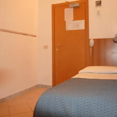 Rosen Otel 2*