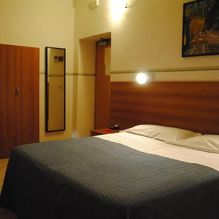 Rosen Otel 2*
